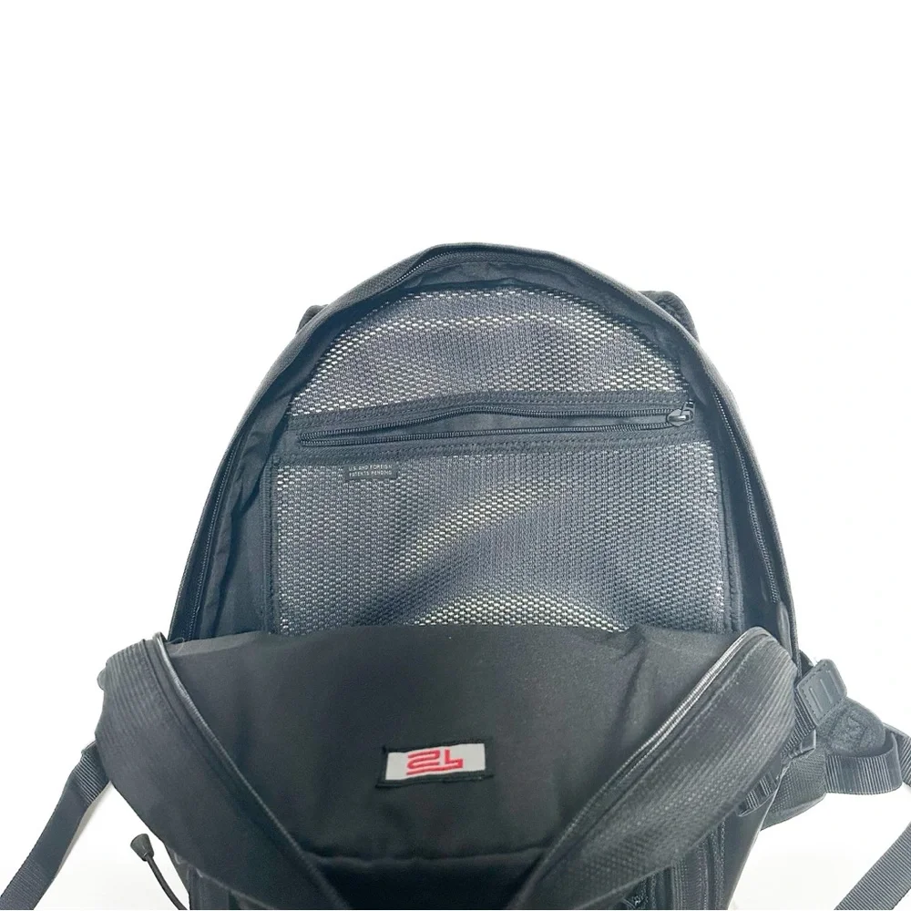 TUMI Thompson Backpack XL Black Leather Ballistic Nylon Laptop Sleeve Rucksack